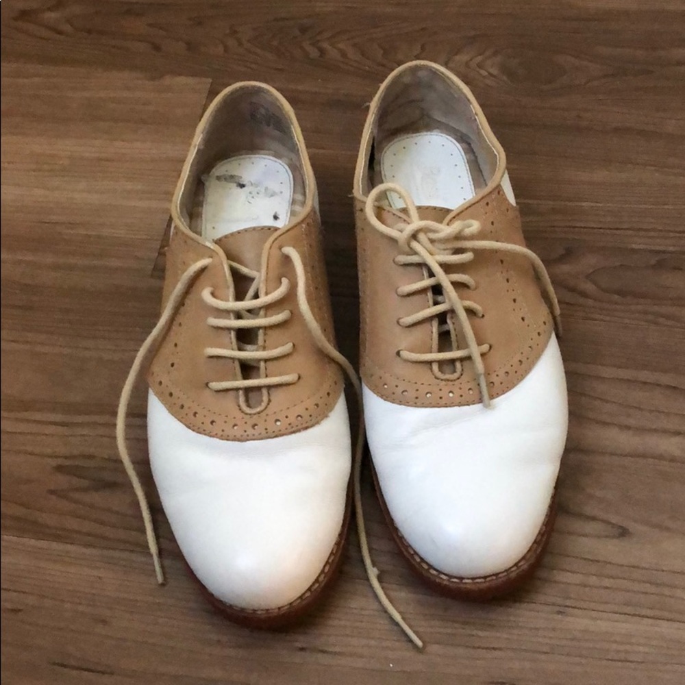 G.H. Bass & Co. women’s Oxford shoes